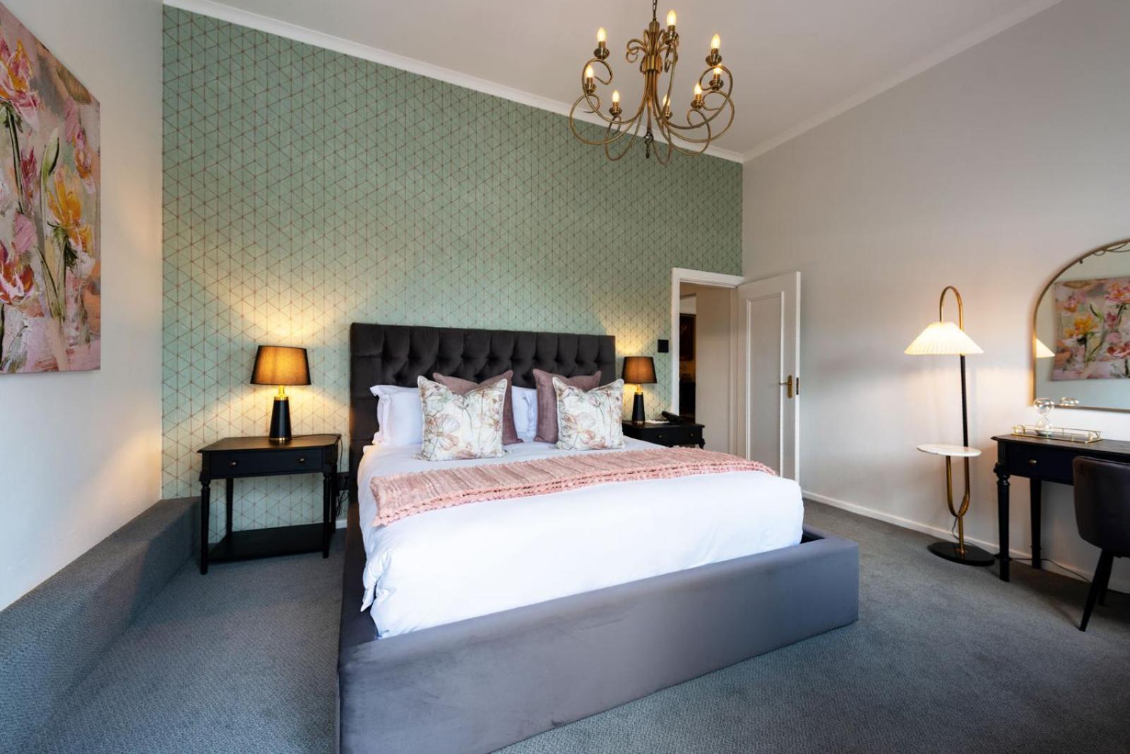 Palm House Boutique And 5*